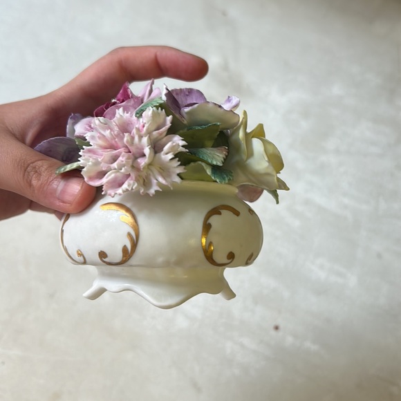 Royal adderley flowers - Picture 3 of 4